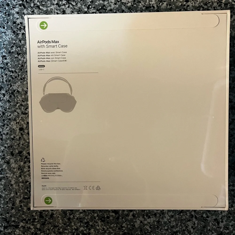 (LIKE NEW) Apple AirPods Max - Orange